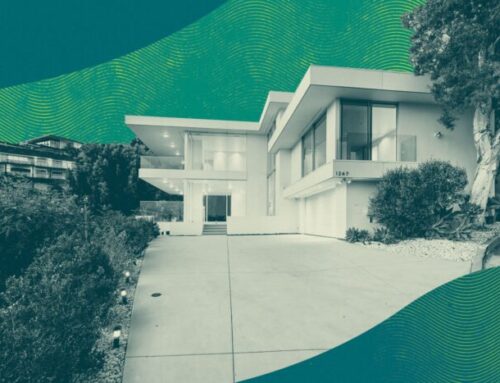 Foreign luxury home buyers flock to LA as billionaires exit